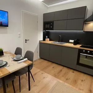 Sipsix - Modern 2 Bedroom Newly Renovated Flat With Ac In Centre Apartment Budapest